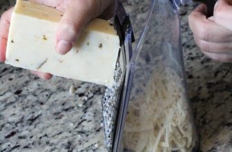 Large Grater With Storage Container